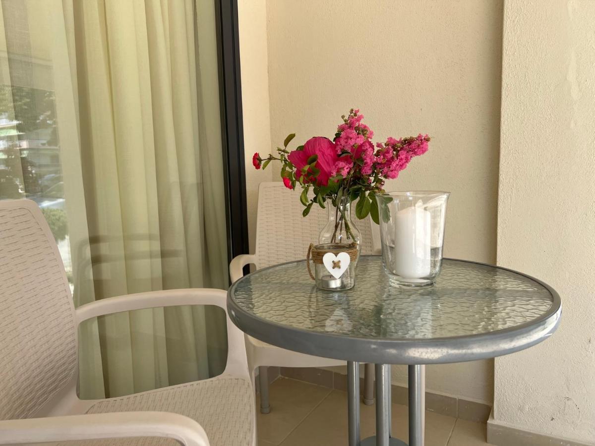 Sun'S Suites Asprovalta Bagian luar foto