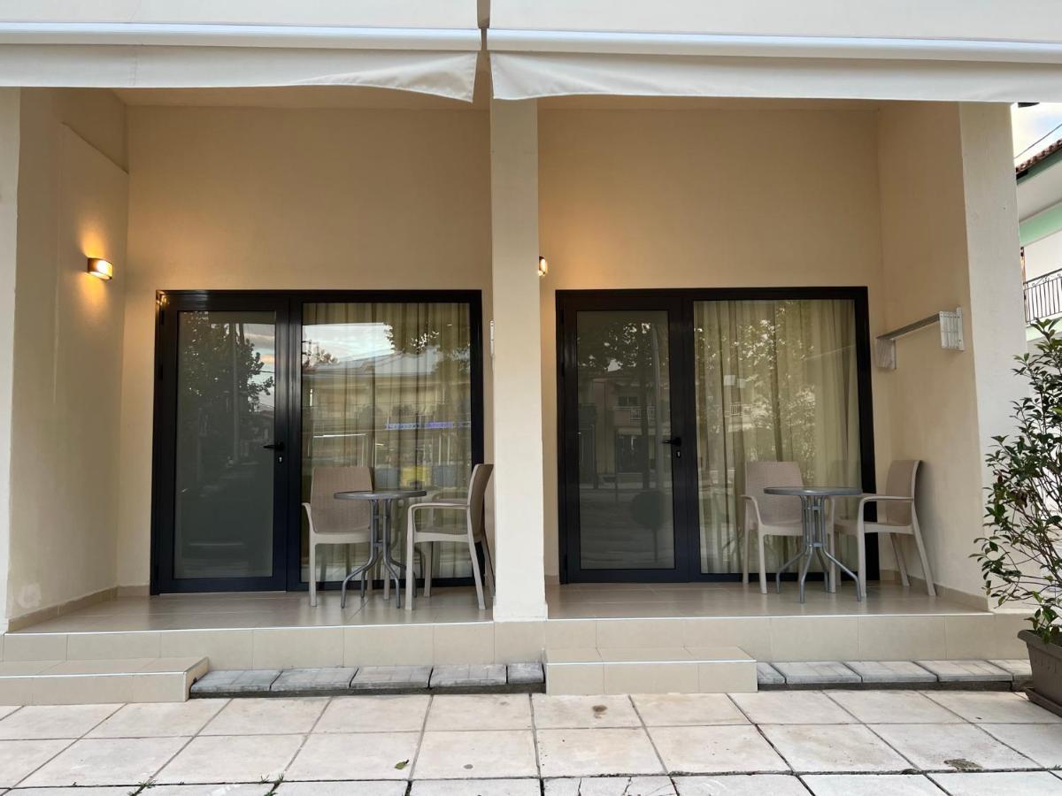 Sun'S Suites Asprovalta Bagian luar foto
