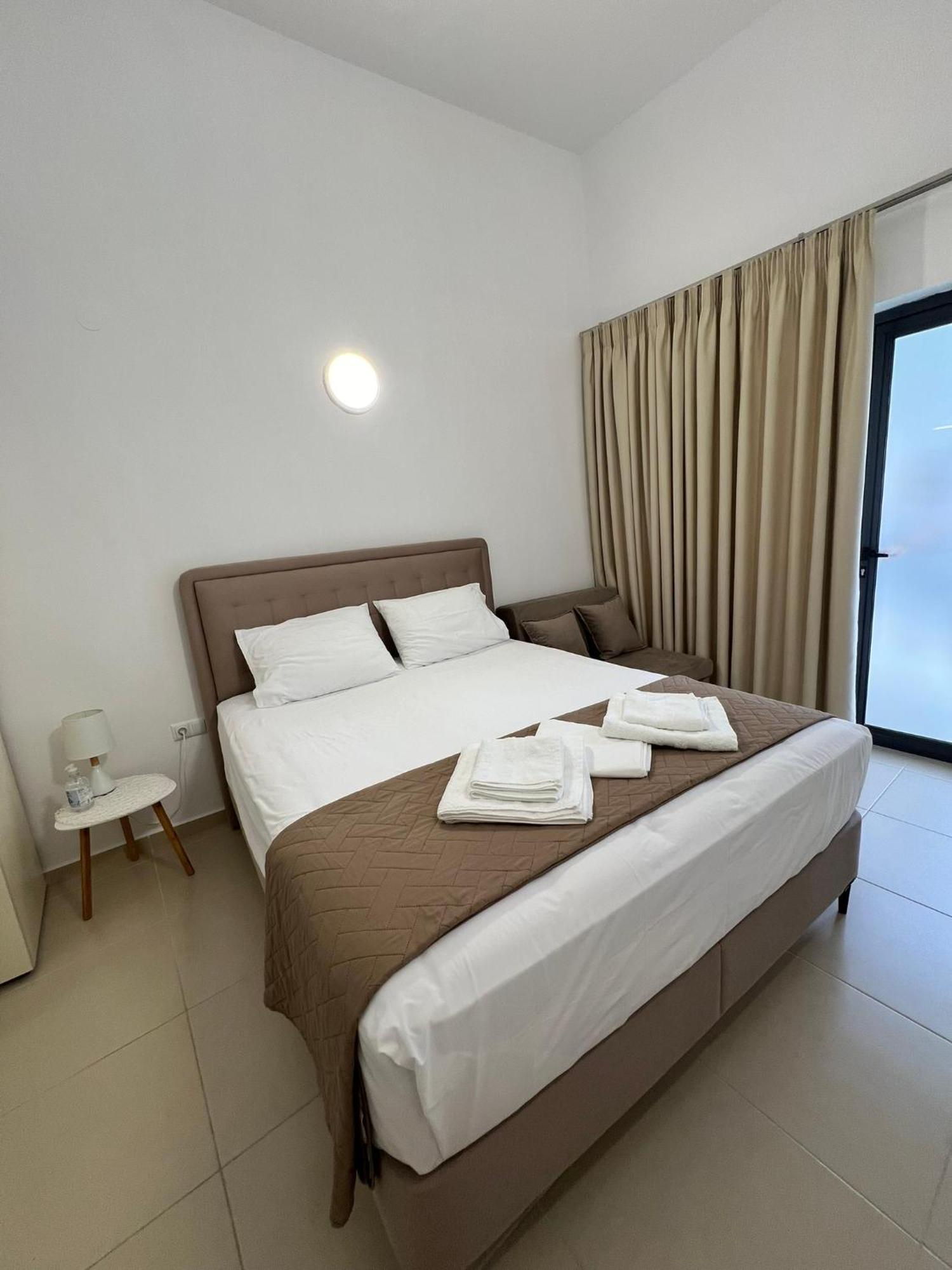 Sun'S Suites Asprovalta Bagian luar foto
